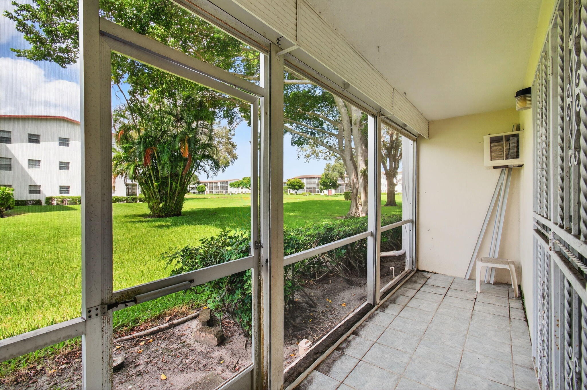 384 Fanshaw J Boca Raton, FL 33434 - Photo 36 of 87 36-web-or-mls-035_DSC_1471