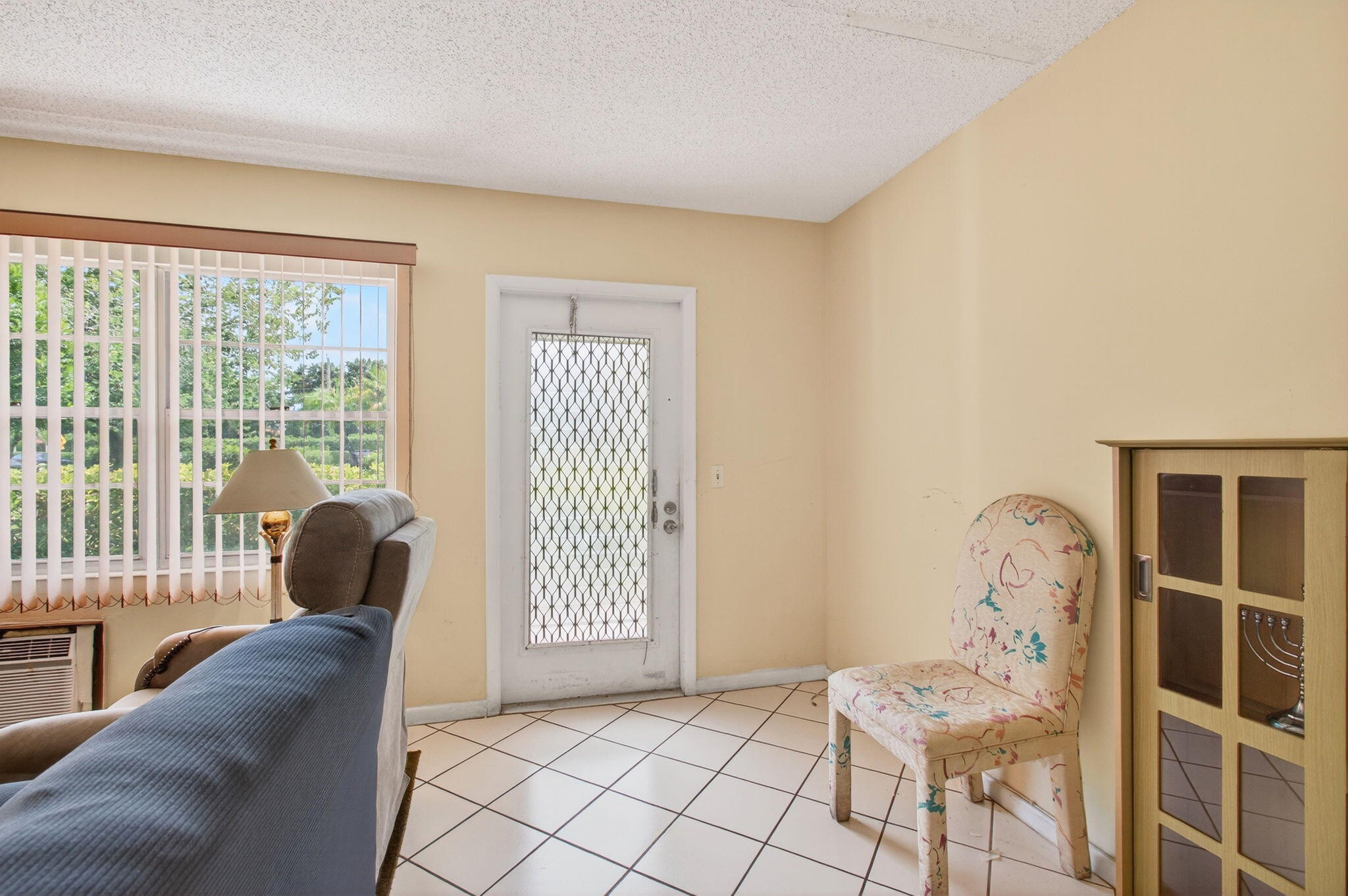 384 Fanshaw J Boca Raton, FL 33434 - Photo 10 of 87 9-web-or-mls-008_DSC_1279