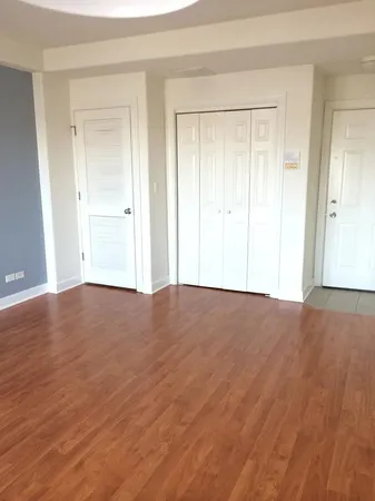 $1,590 | 4335 West Irving Park Road, Unit 102, Chicago, IL 60641