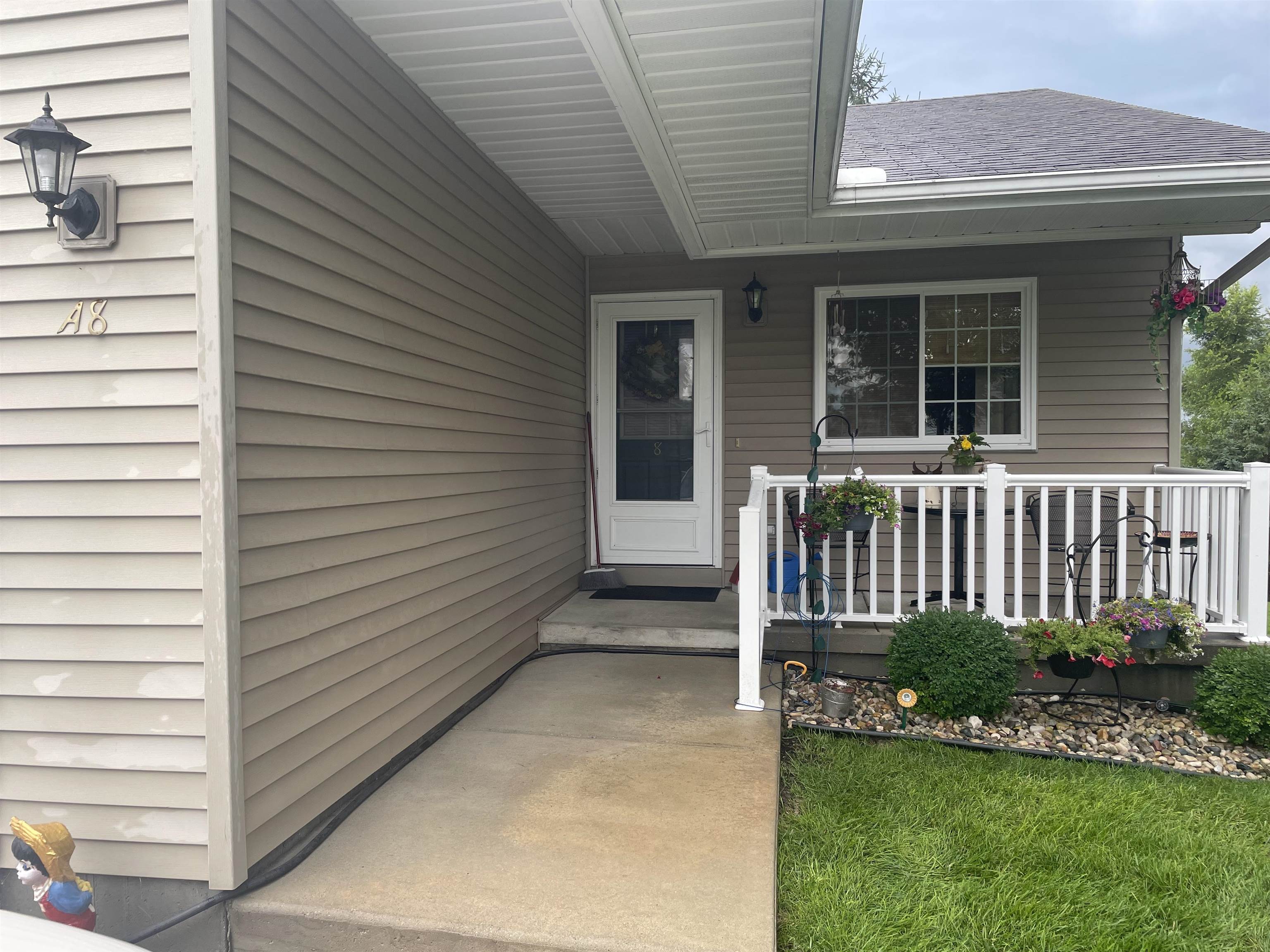 2812 South Lincoln Road Mount Pleasant, MI 48858 - Photo 2 of 36 1913829-1.JPG