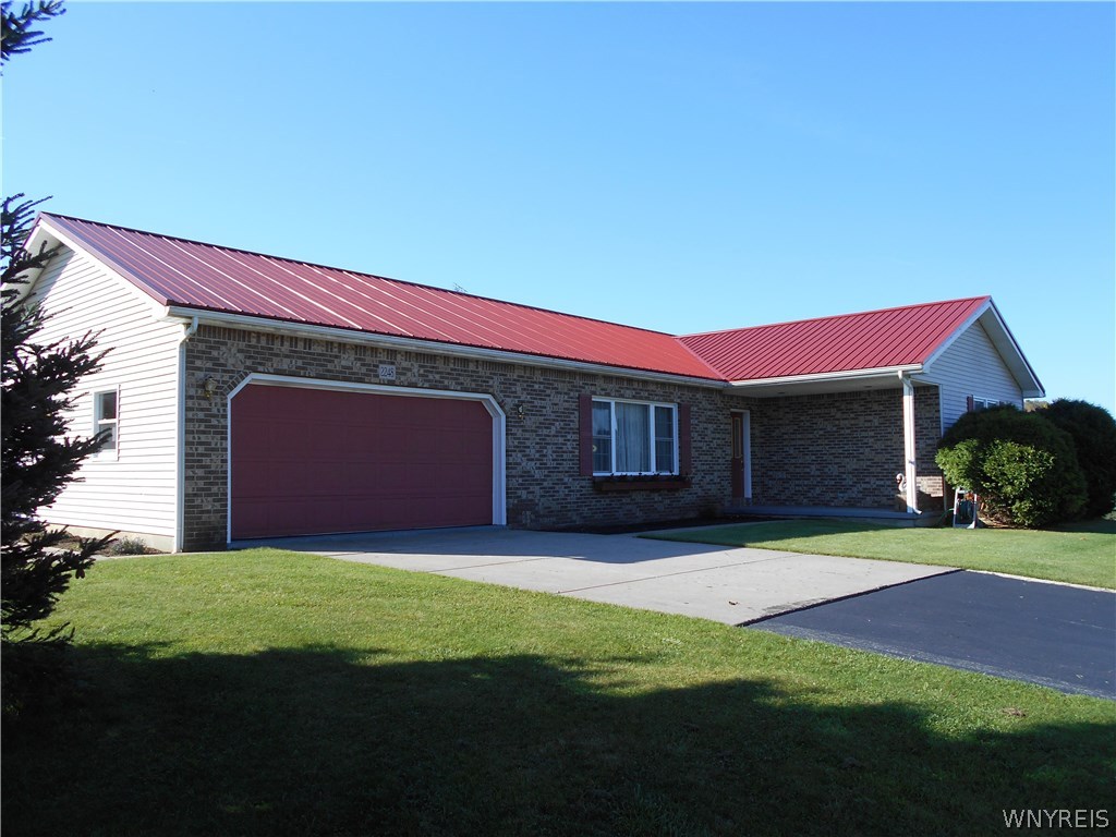 Beautiful ranch home w/ possible basement apartmen