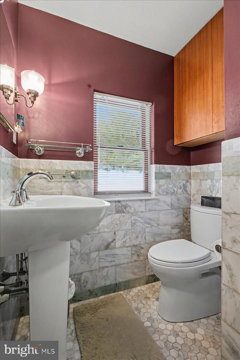 2085 Yellow Springs Road Malvern, PA 19355 - Photo 22 of 32