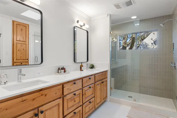 $1,129,000 | 10810 Wintergreen Hill, Austin, TX 78750