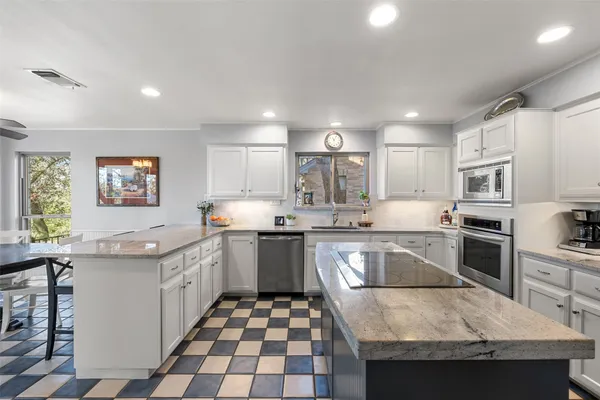 $1,129,000 | 10810 Wintergreen Hill, Austin, TX 78750