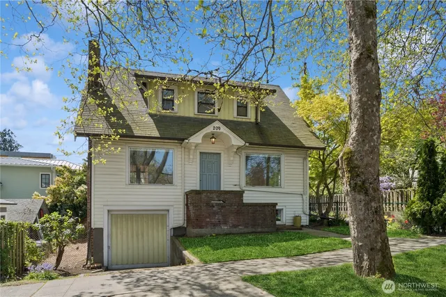 $5,500 | 209 West Blaine Street, Seattle, WA 98119