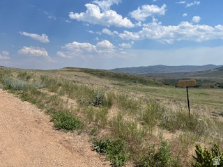 338 East Parkview Road, Unit 302 Coalville, UT 84017 - Photo 5 of 8