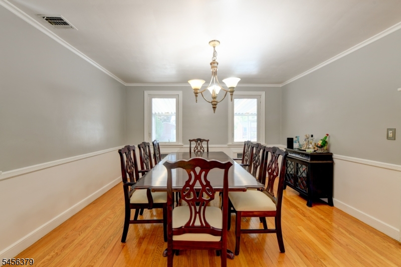 2758 Larchmont Road Union, NJ 07083 - Photo 9 of 42 Gallery Image 9