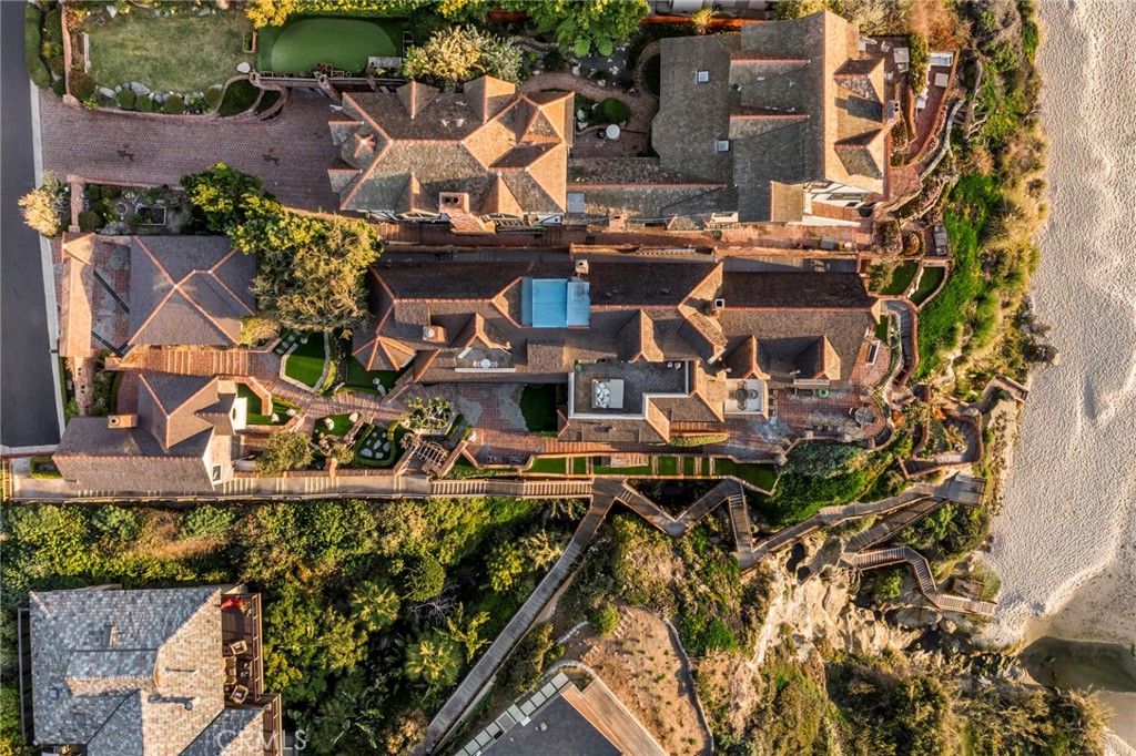 6 Barranca Way Laguna Beach, CA 92651 - Photo 33 of 39