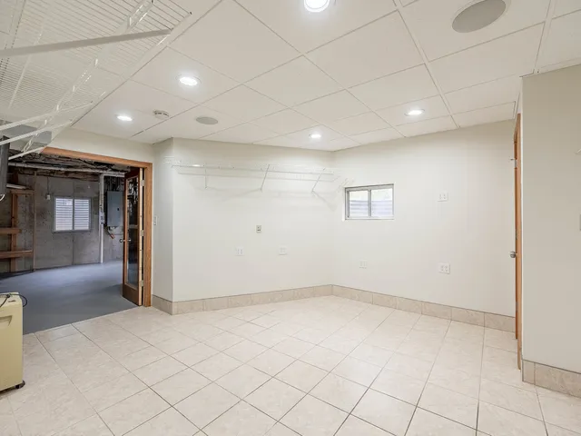 $779,900 | 26W185 Meadowview Court, Wheaton, IL 60187