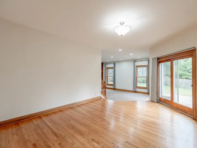 $779,900 | 26W185 Meadowview Court, Wheaton, IL 60187