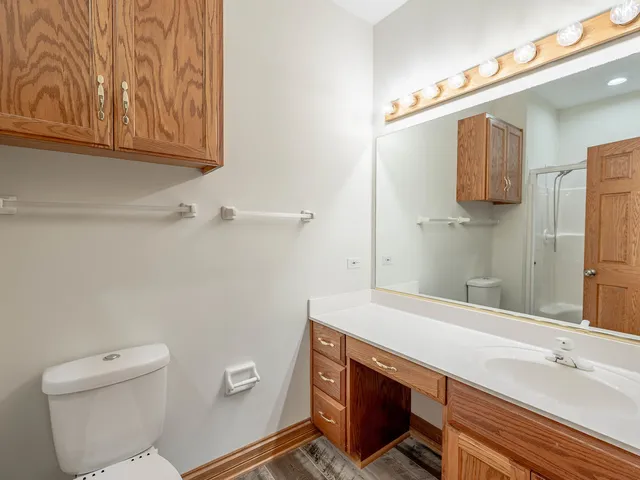 $779,900 | 26W185 Meadowview Court, Wheaton, IL 60187