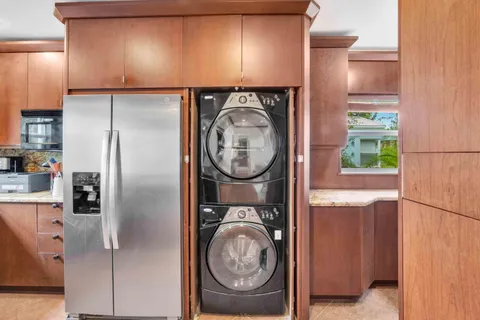 $950,000 | 1219 North Lakeside Drive, Lake Worth Beach, FL 33460