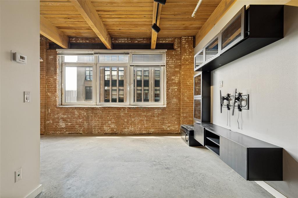 509 Elm Street, Unit 405 Dallas, TX 75202 - Photo 7 of 15