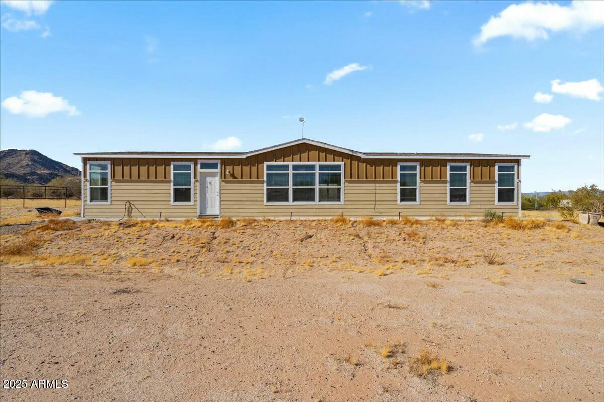 53573 West Fresno Road Maricopa, AZ 85139 - Photo 2 of 54 tempImageSiqzkz