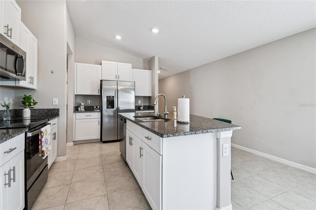 1735 Ripple Jade Place Ruskin, FL 33570 - Photo 7 of 68