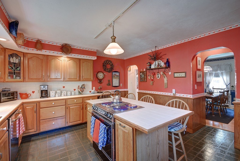 93 Fiske Hill Road Sturbridge, MA 01566 - Photo 15 of 29 Gallery Image 15