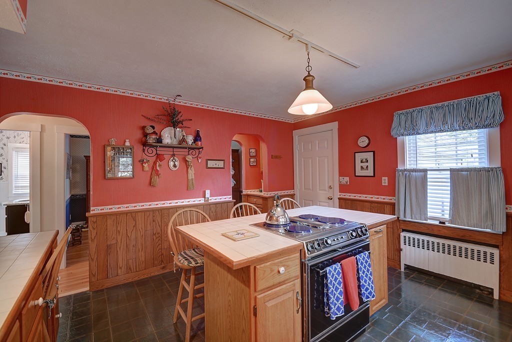 93 Fiske Hill Road Sturbridge, MA 01566 - Photo 16 of 29 Gallery Image 16