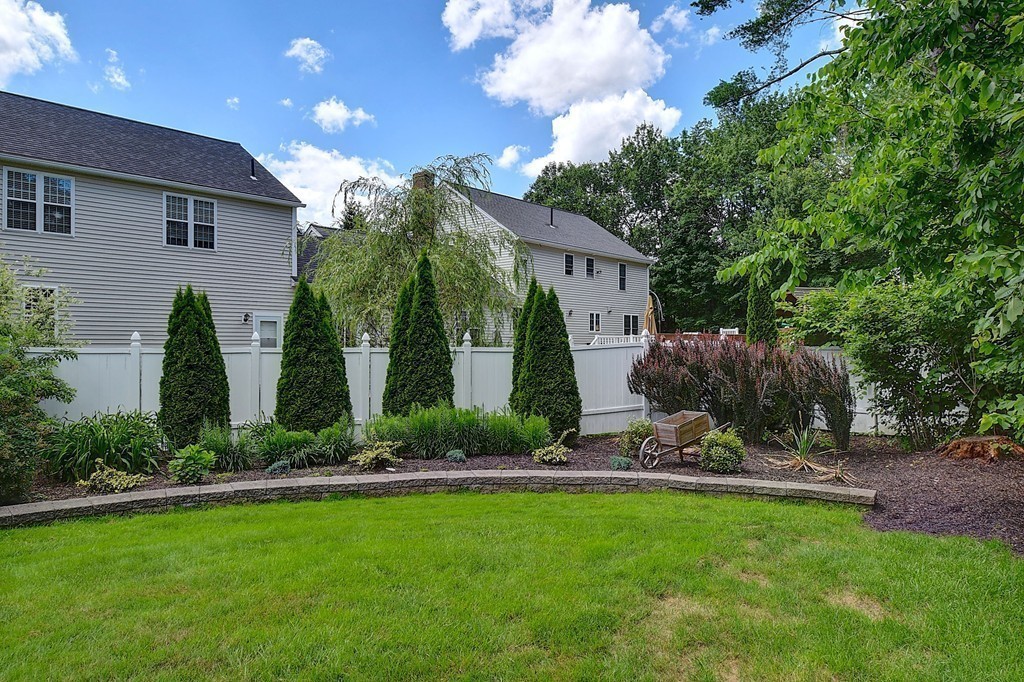 93 Fiske Hill Road Sturbridge, MA 01566 - Photo 28 of 29 Gallery Image 28