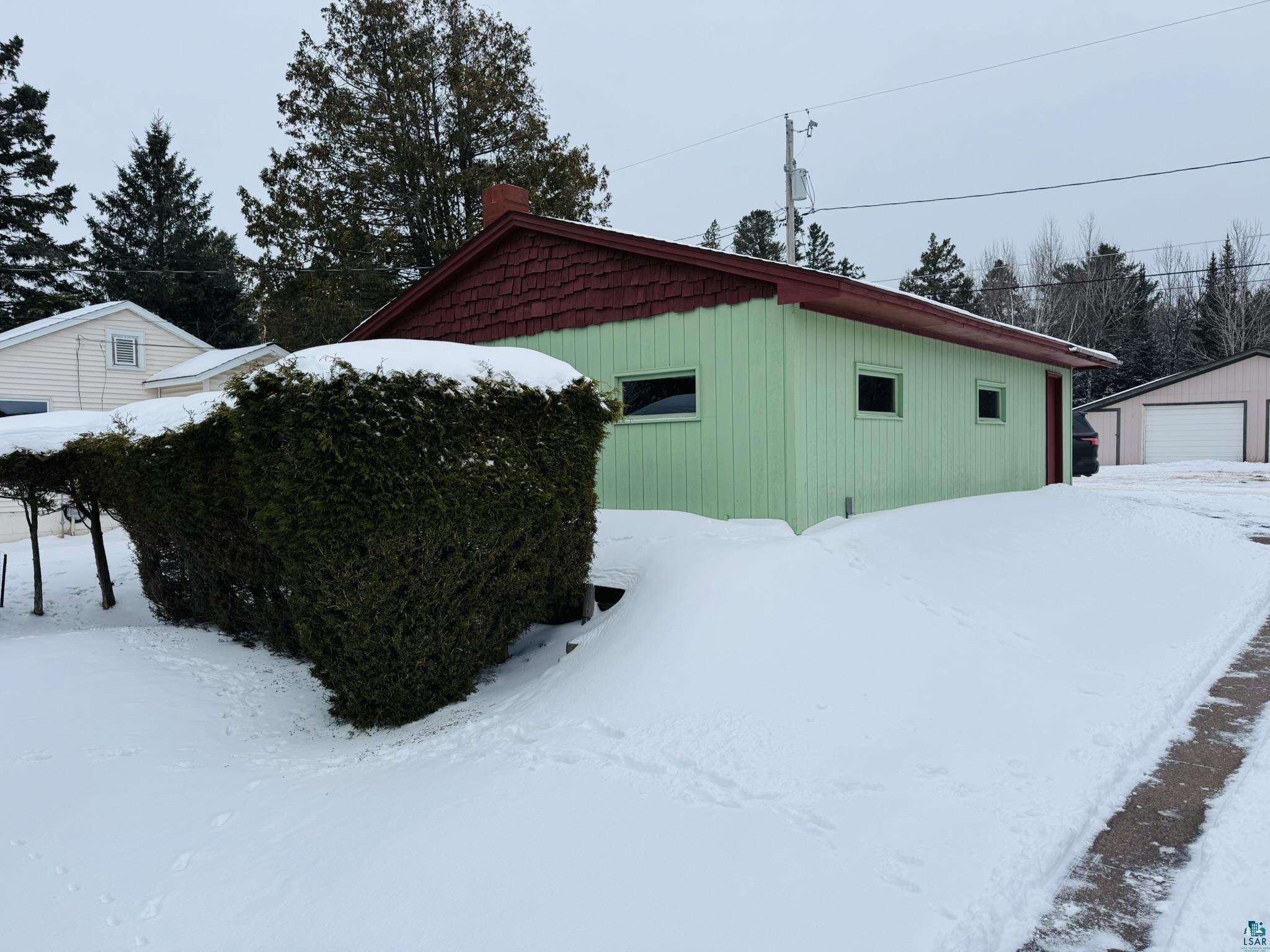 1515 9th Avenue Two Harbors, MN 55616 - Photo 4 of 35