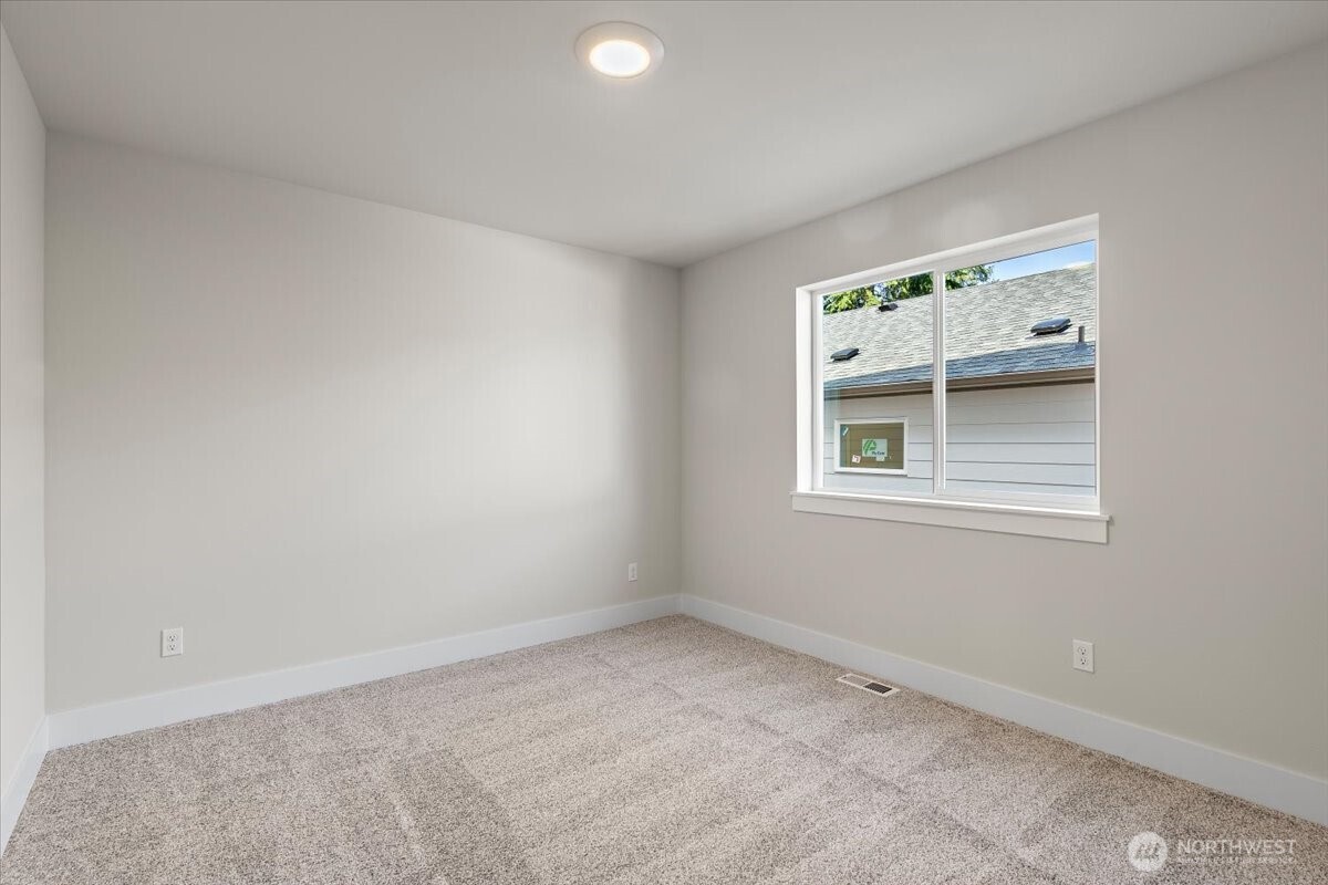 17915 Sunset Road Bothell, WA 98012 - Photo 29 of 32