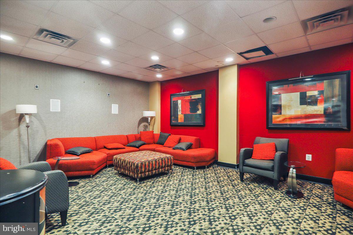 1220 Blair Mill Road, Unit 804 Silver Spring, MD 20910 - Photo 16 of 18