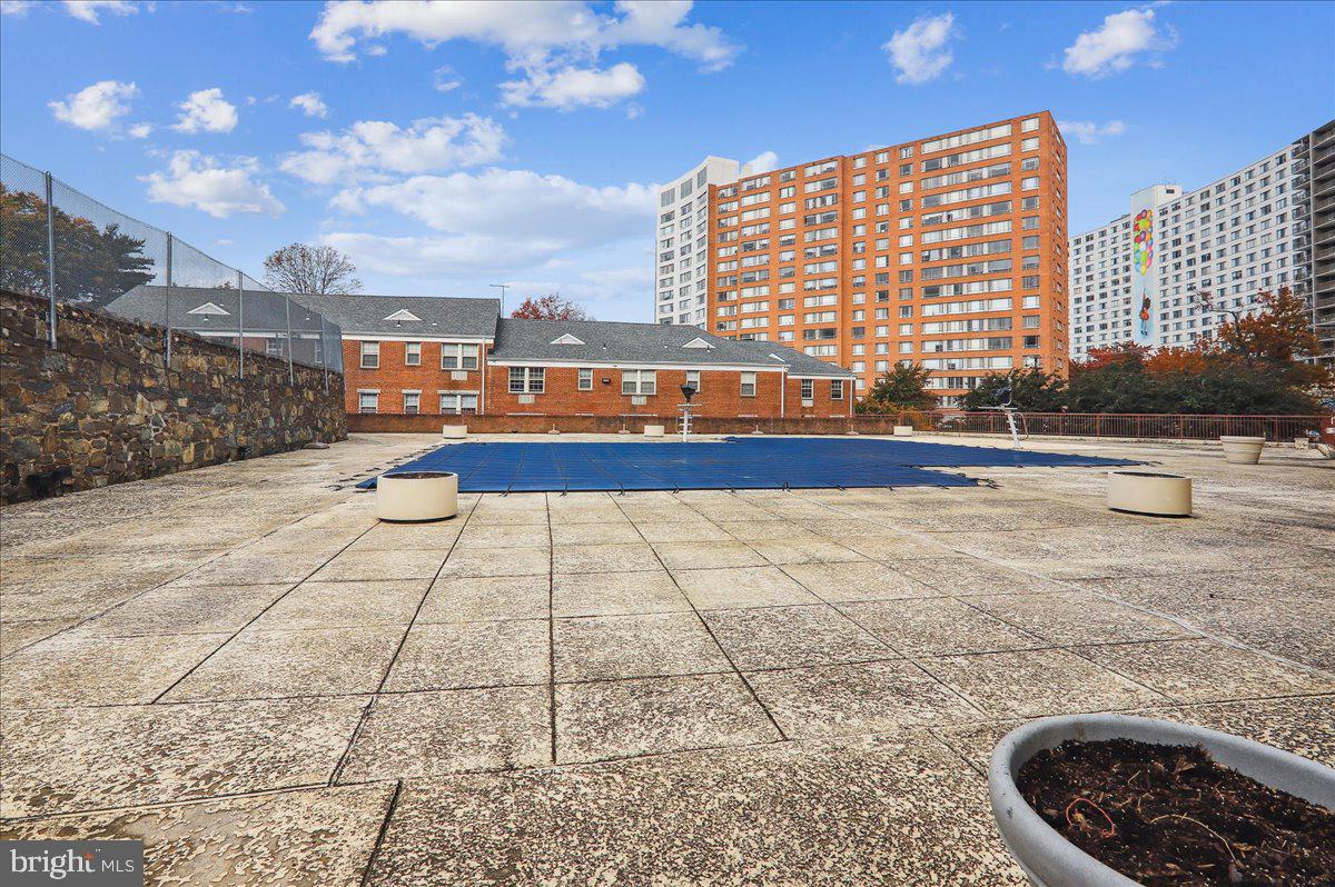 1220 Blair Mill Road, Unit 804 Silver Spring, MD 20910 - Photo 17 of 18