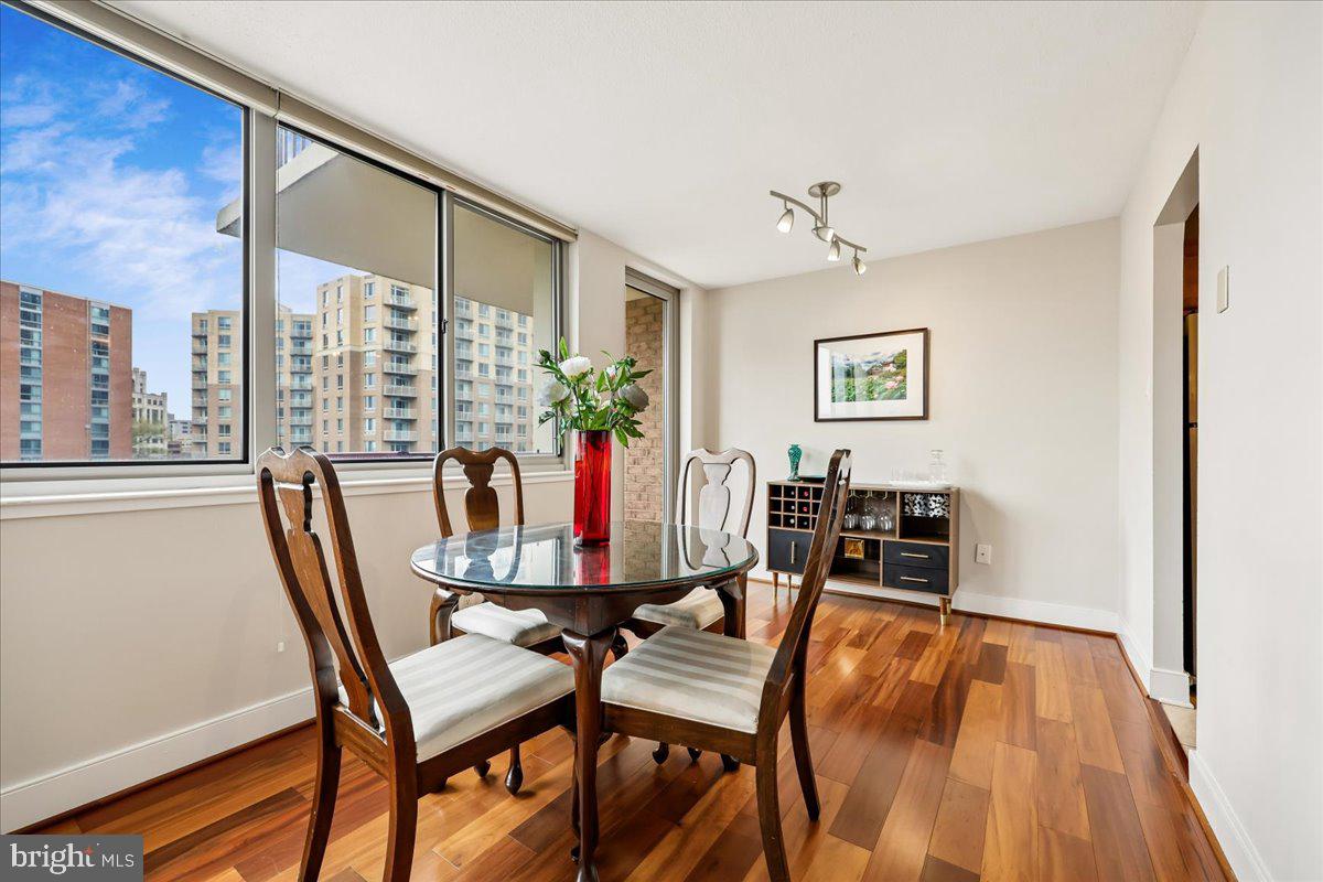 1220 Blair Mill Road, Unit 804 Silver Spring, MD 20910 - Photo 7 of 18