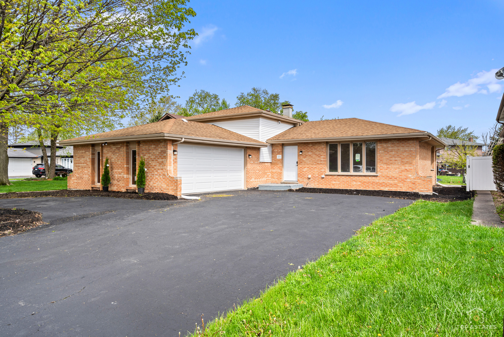 3312 192nd Place Lansing, IL 60438 - Photo 2 of 44
