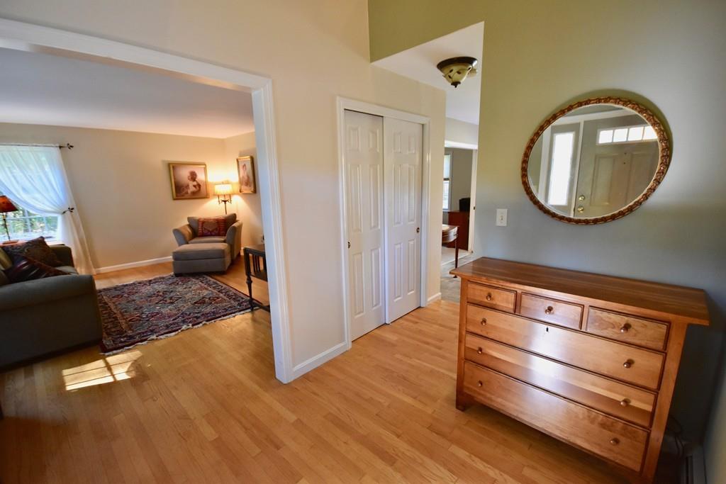 494 Market Hill Road Amherst, MA 01002 - Photo 3 of 35