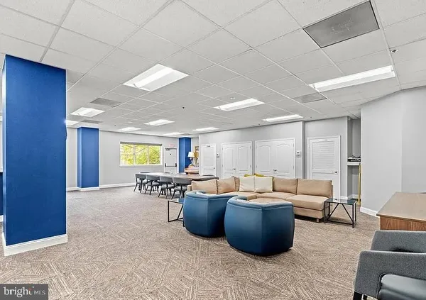 $2,599 | 1211 South Eads Street, Unit 1009, Arlington, VA 22202