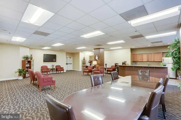 $2,599 | 1211 South Eads Street, Unit 1009, Arlington, VA 22202