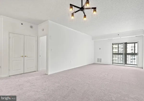 $2,599 | 1211 South Eads Street, Unit 1009, Arlington, VA 22202