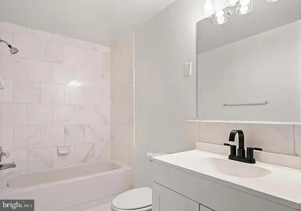 $2,599 | 1211 South Eads Street, Unit 1009, Arlington, VA 22202