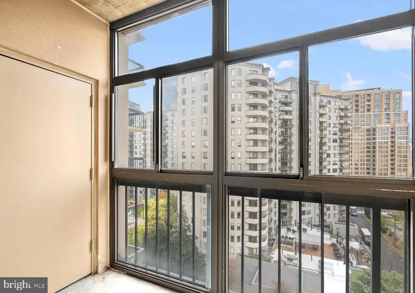 $2,599 | 1211 South Eads Street, Unit 1009, Arlington, VA 22202