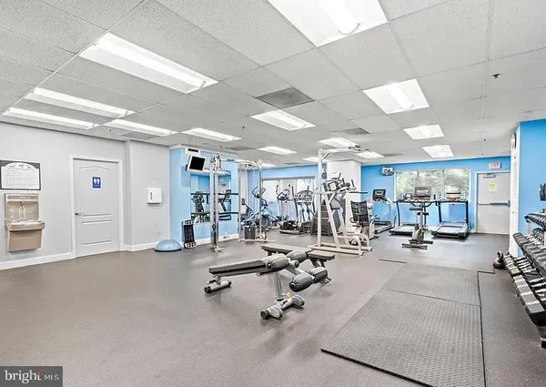 $2,599 | 1211 South Eads Street, Unit 1009, Arlington, VA 22202