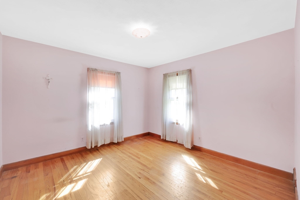 95 Kingsley Street Springfield, MA 01104 - Photo 15 of 29