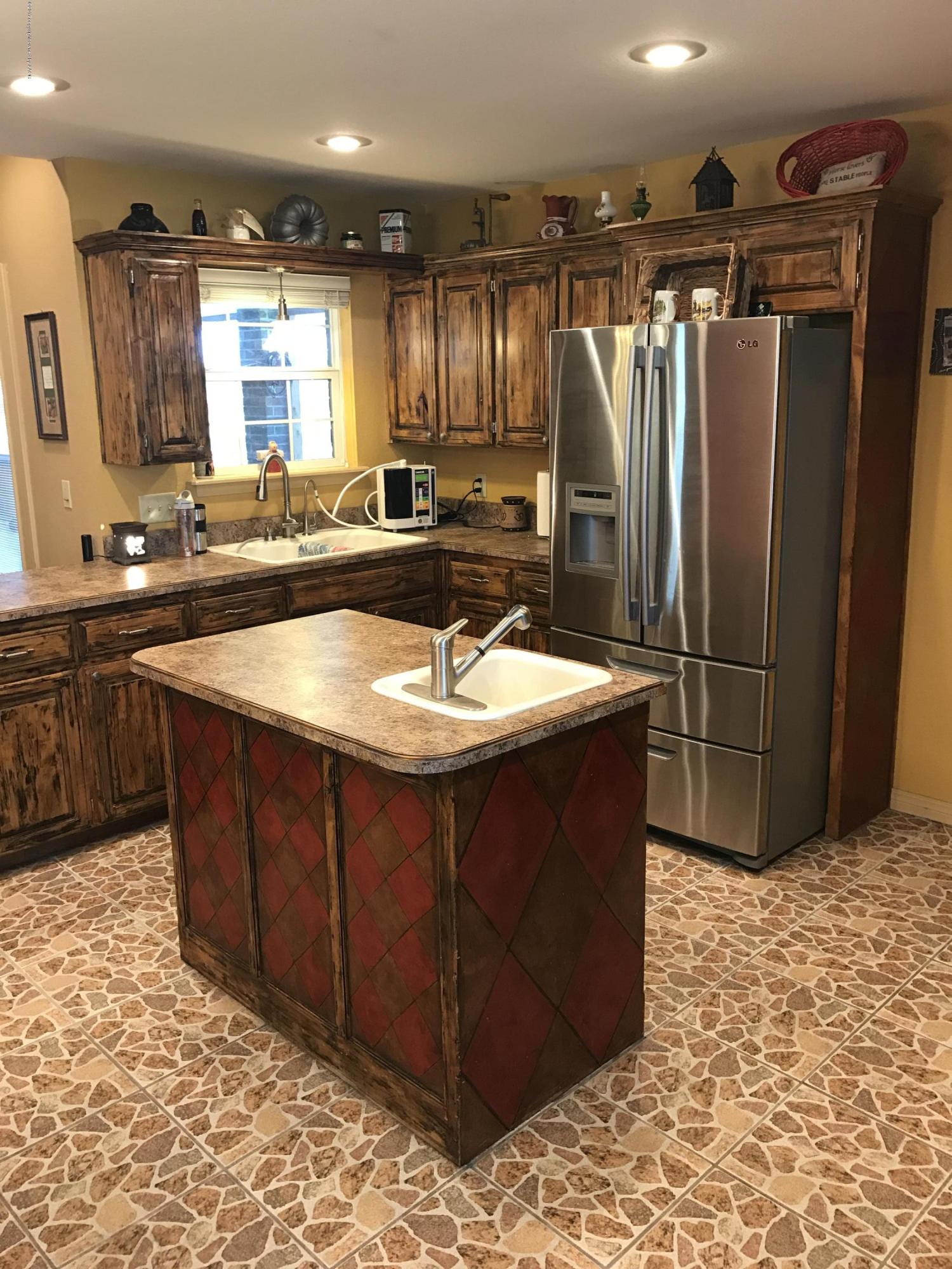 8250 Kemper Road Canyon, TX 79015 - Photo 13 of 48 Kitchen