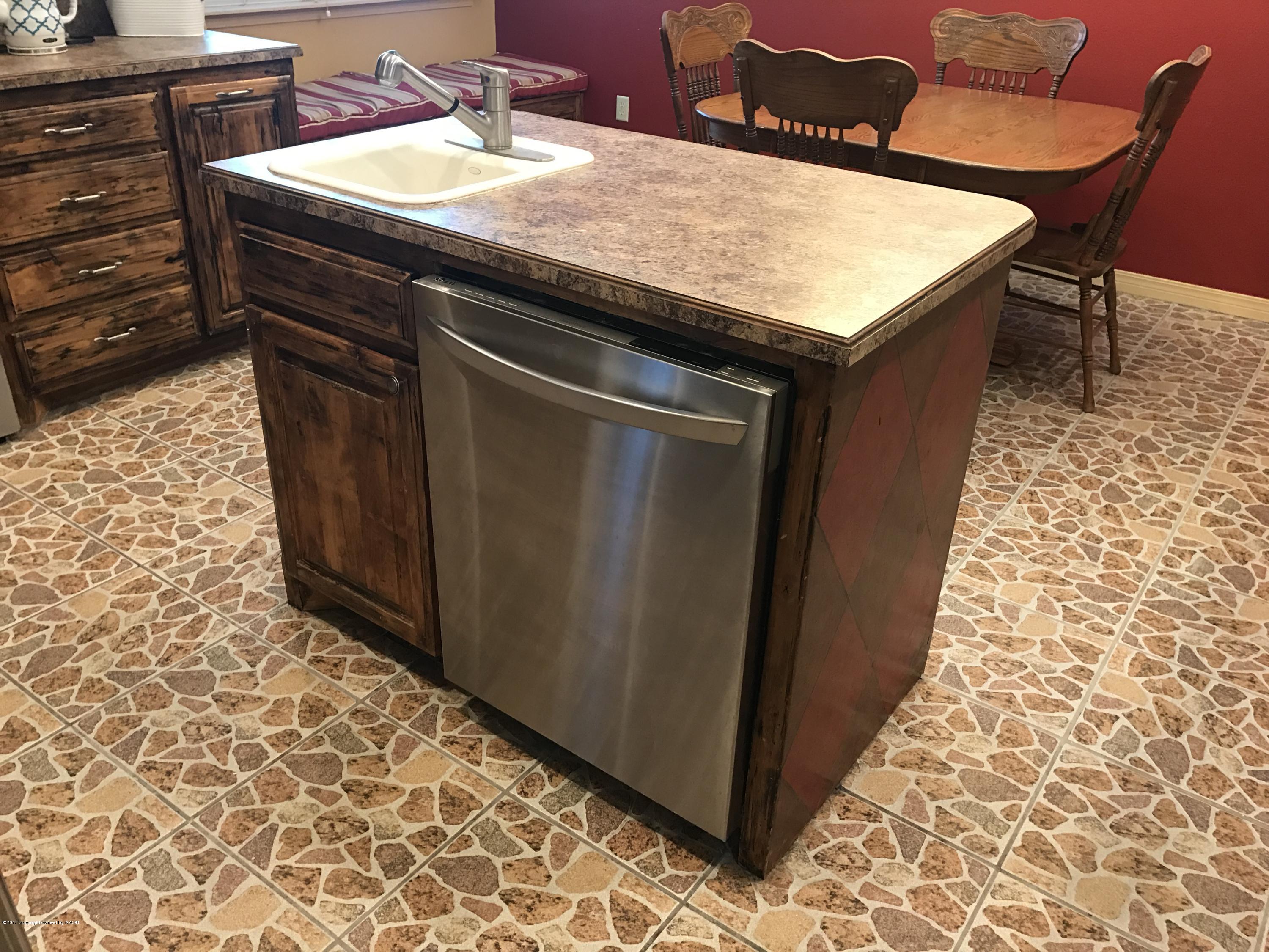 8250 Kemper Road Canyon, TX 79015 - Photo 14 of 48 Vegetable Sink/Island