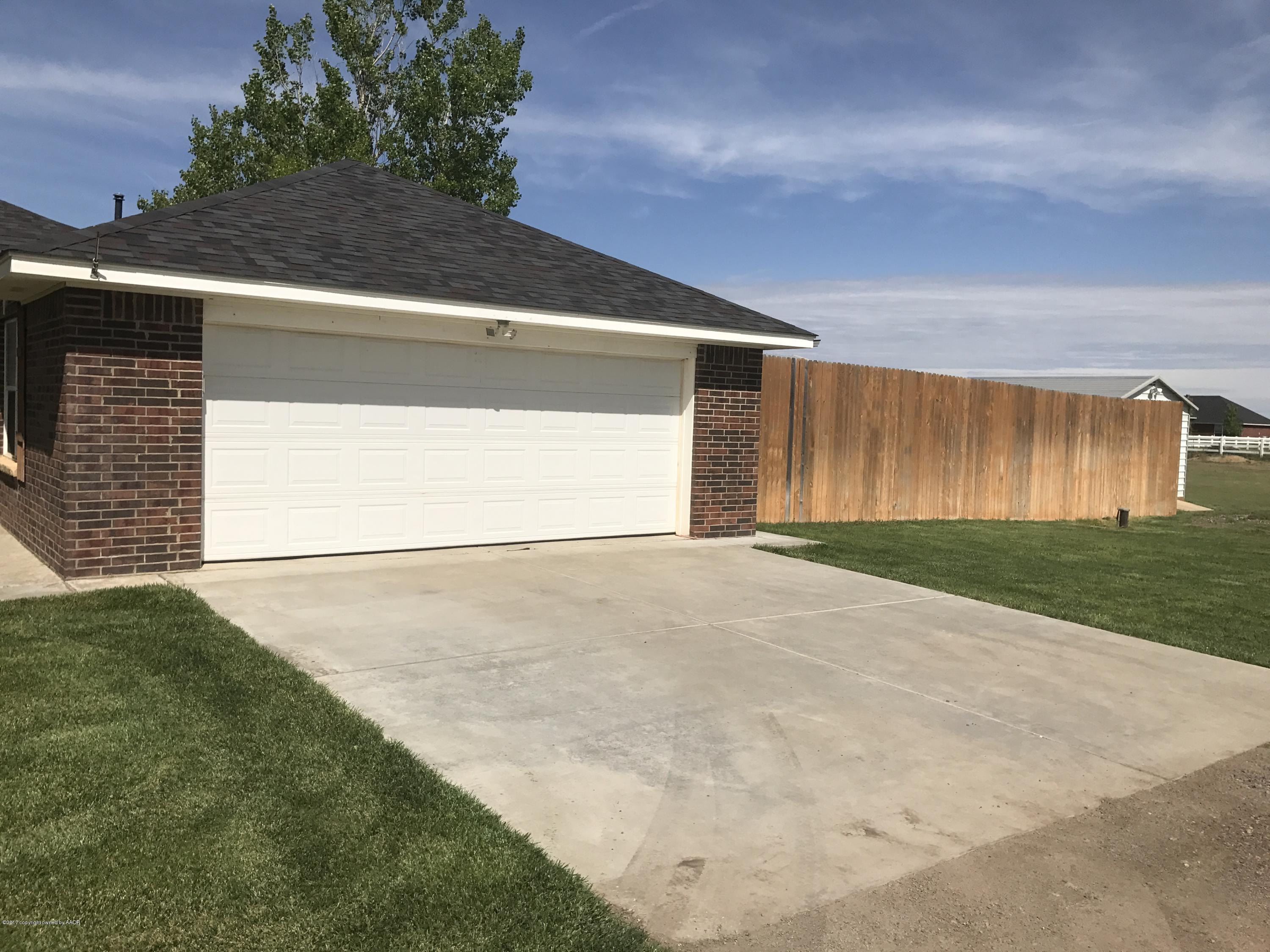 8250 Kemper Road Canyon, TX 79015 - Photo 5 of 48 Garage/Fence