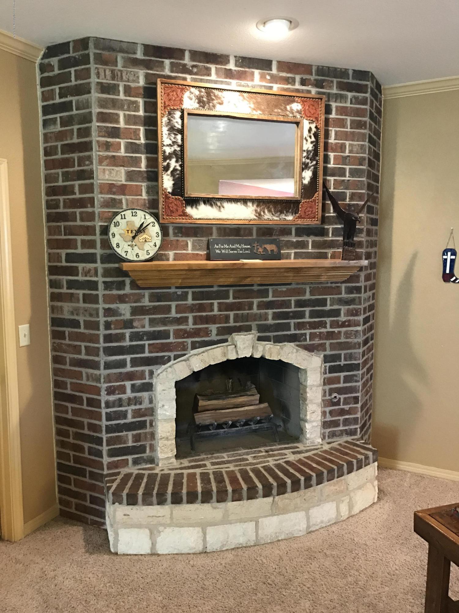 8250 Kemper Road Canyon, TX 79015 - Photo 9 of 48 Fireplace