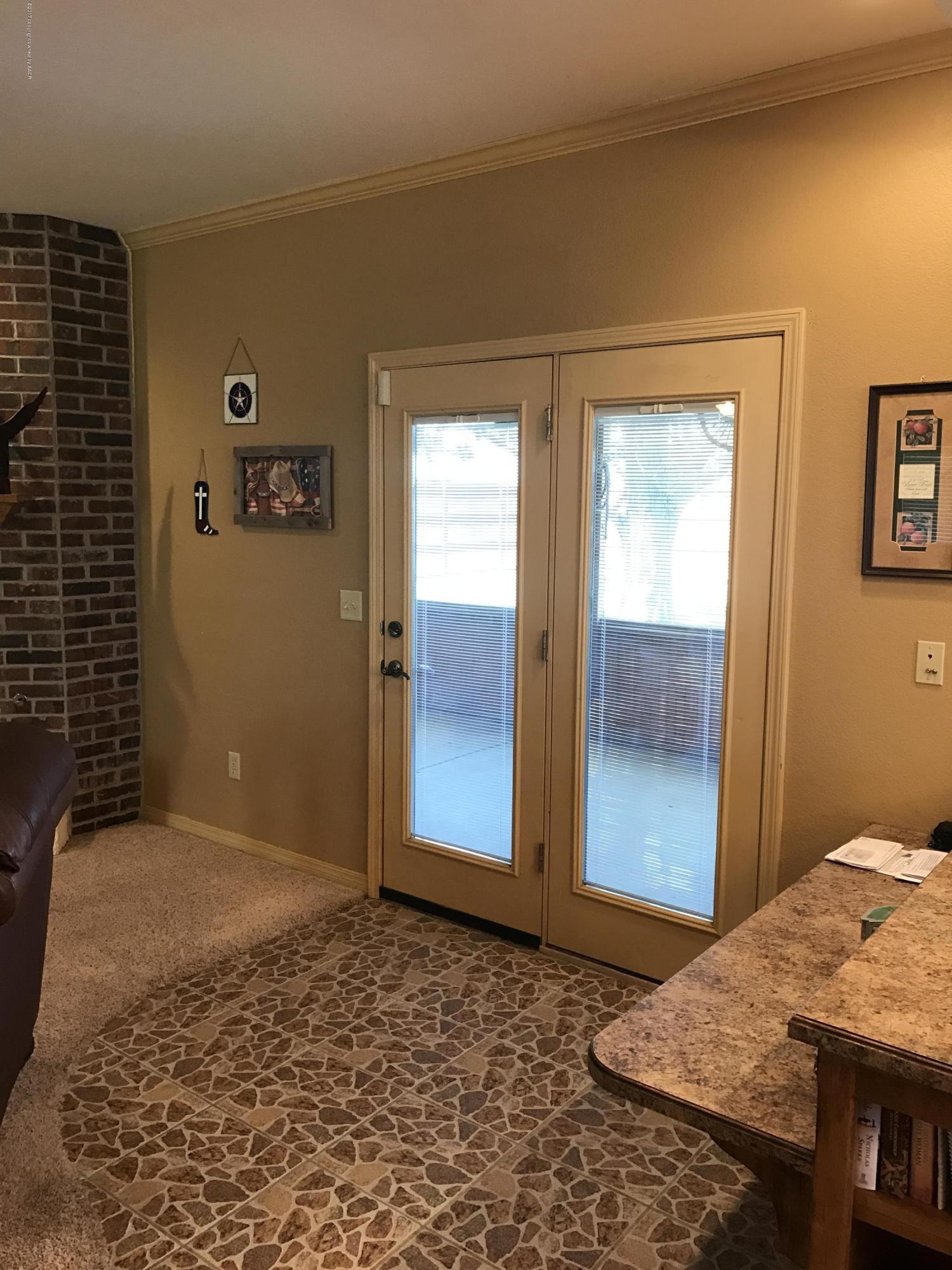 8250 Kemper Road Canyon, TX 79015 - Photo 10 of 48 Patio Doors