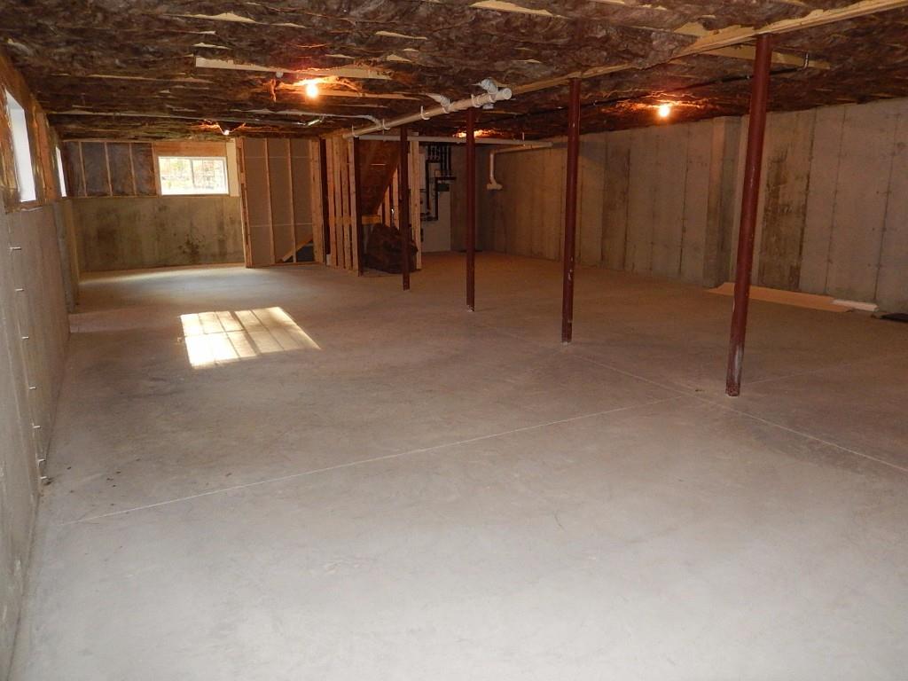 61 Simpson Road Saco, ME 04072 - Photo 15 of 17 Photo