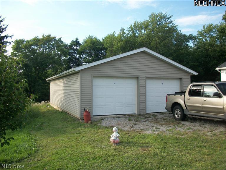 50252 Middle Ridge Road Amherst, OH 44001 - Photo 4 of 23 Gallery Image 4