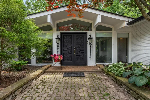 $485,000 | 2005 Tullis Drive, Middletown, OH 45042