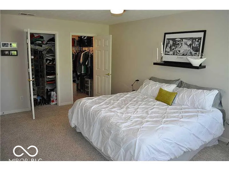 8382 Enclave Boulevard Fishers, IN 46038 - Photo 6 of 8