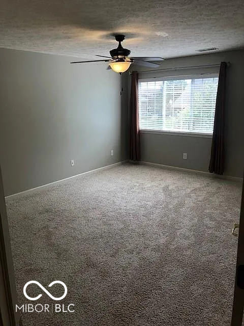 8382 Enclave Boulevard Fishers, IN 46038 - Photo 7 of 8