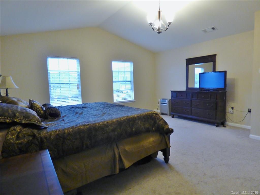 1417 River Run Road Lowell, NC 28098 - Photo 13 of 23 Gallery Image 13