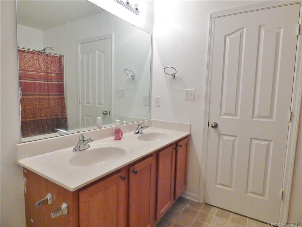 1417 River Run Road Lowell, NC 28098 - Photo 17 of 23 Gallery Image 17