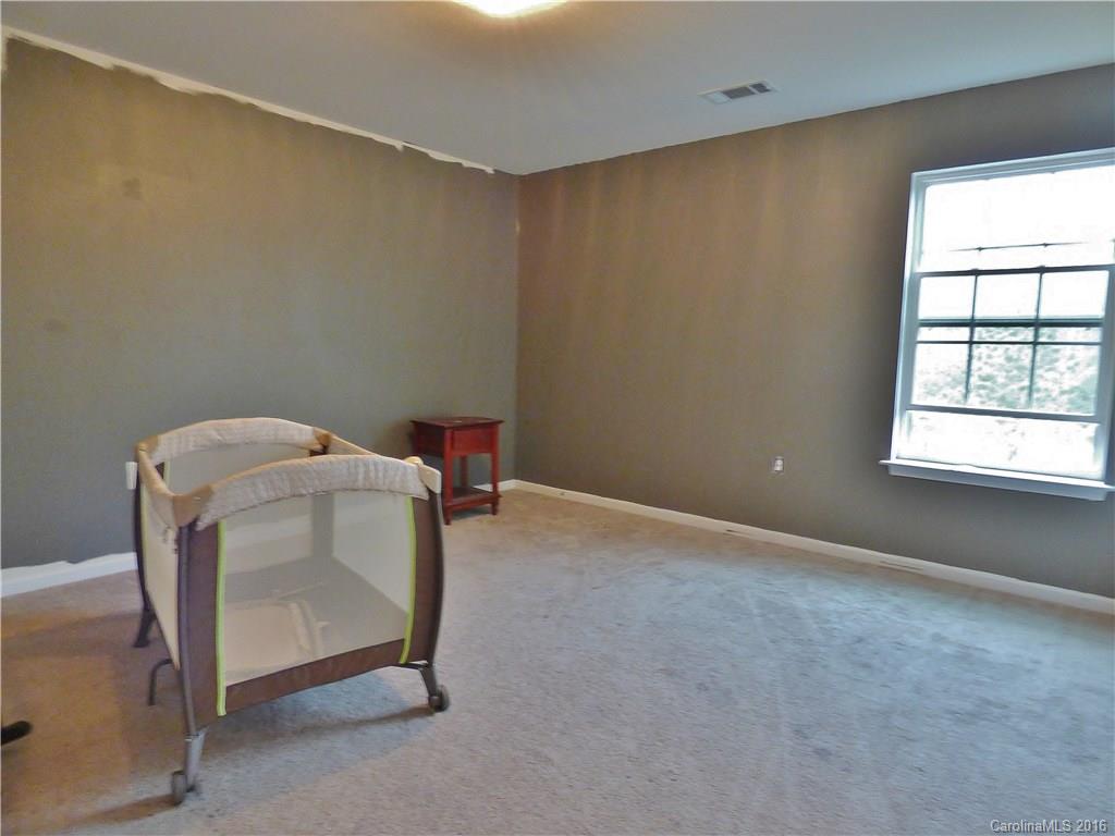 1417 River Run Road Lowell, NC 28098 - Photo 18 of 23 Gallery Image 18