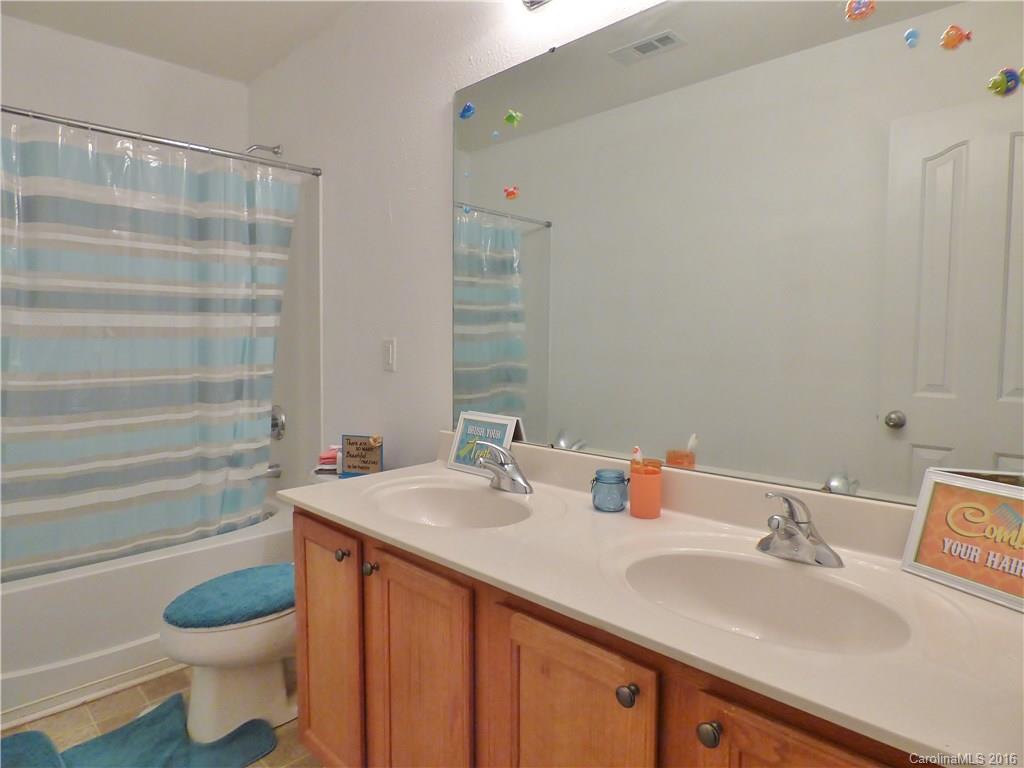 1417 River Run Road Lowell, NC 28098 - Photo 19 of 23 Gallery Image 19